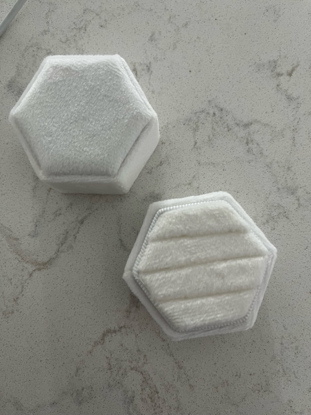 Luxury Velvet Triple Ring Box - Hexagon Wedding Jewelry Case